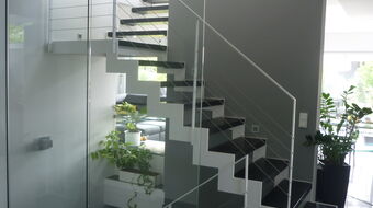 Einfamilienwohnhaus in Hochdorf - Treppe